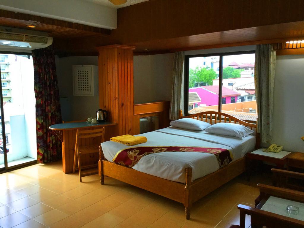 Hotel Bliss Mansion Pattaya Zewnętrze zdjęcie