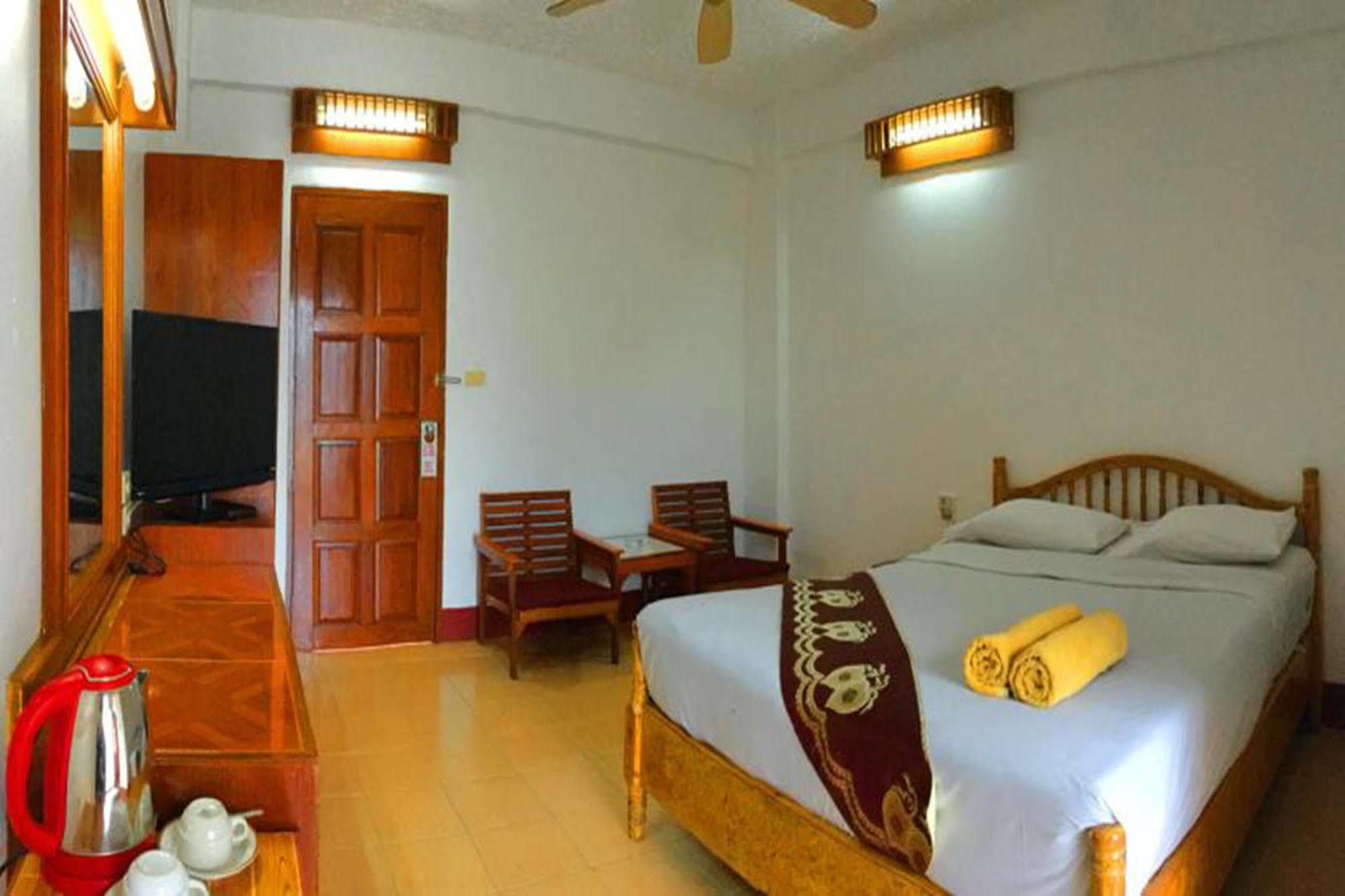 Hotel Bliss Mansion Pattaya Zewnętrze zdjęcie